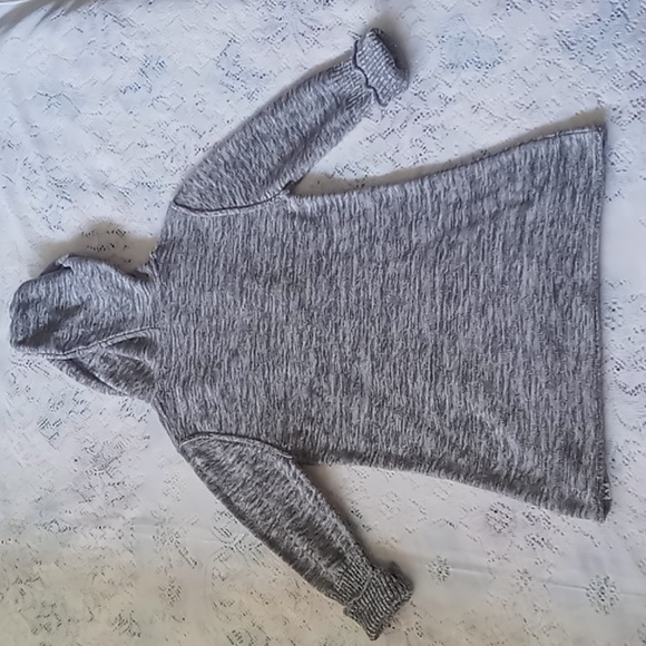 Roxy Juniors Gray Hooded Pullover Sweater Size Large - Picture 8 of 12